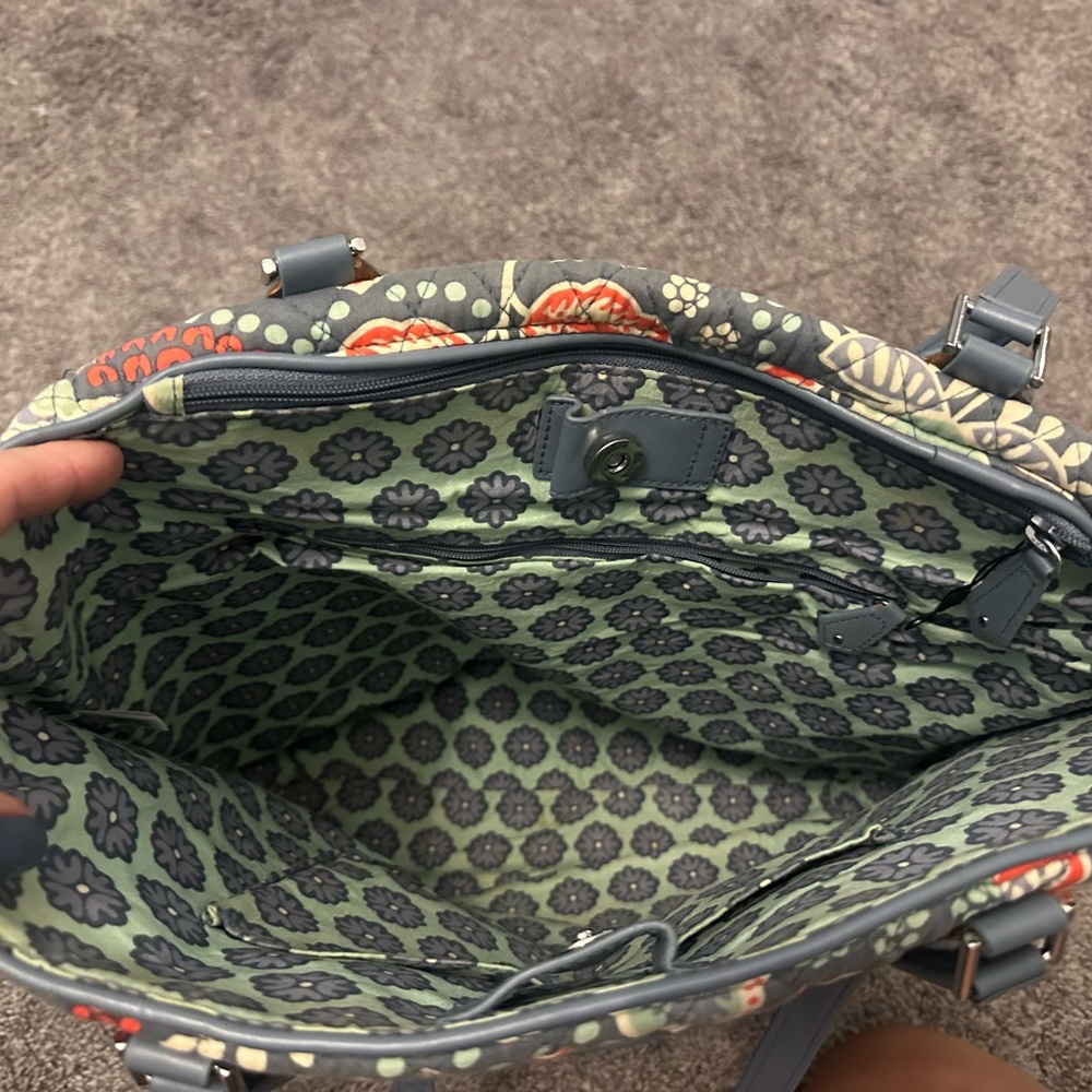 Vera Bradley tote bag